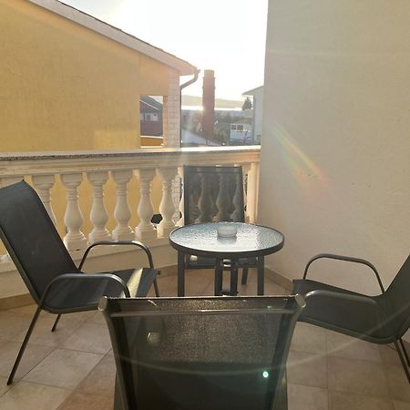Burle Apartment With Free Private Parking Medolino Esterno foto